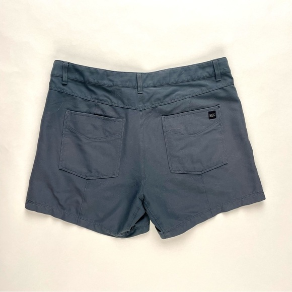MEC Women's Blue Cargo Shorts - Picture 4 of 4